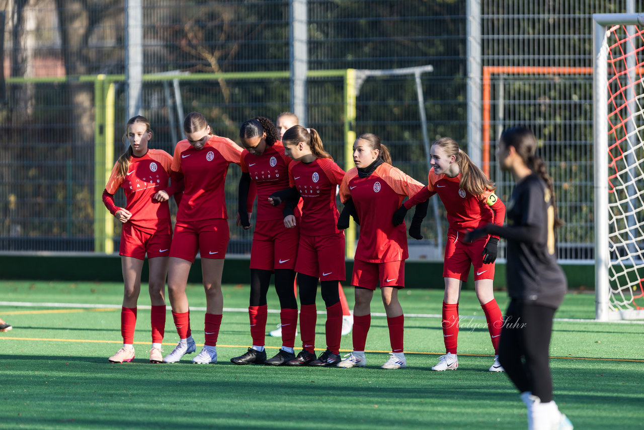 Bild 351 - wBJ VfL Pinneberg2 - Eimsbuttler TV 3 : Ergebnis: 5:0